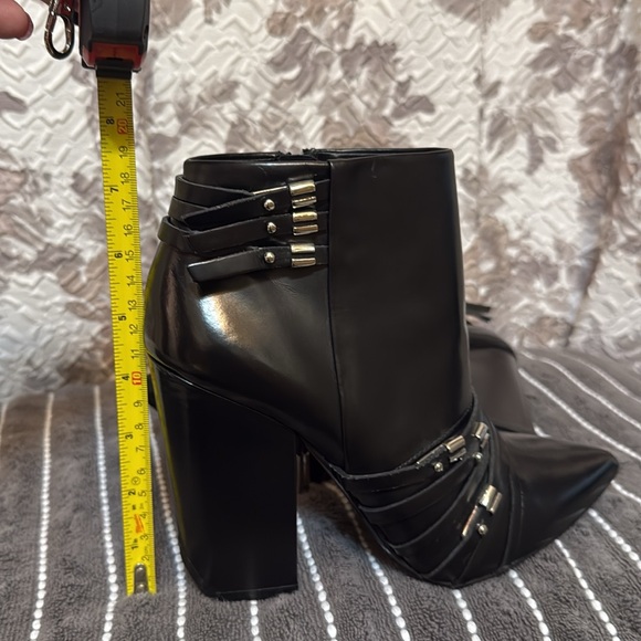 L.A.M.B. Women's Martini Boot. Sz 8 NEW - Picture 10 of 10
